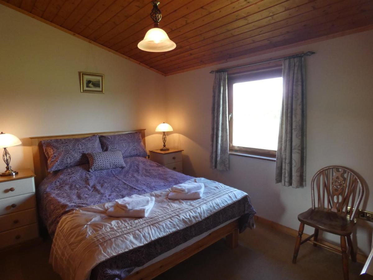 Chestnut Lodge Pilling ภายนอก รูปภาพ