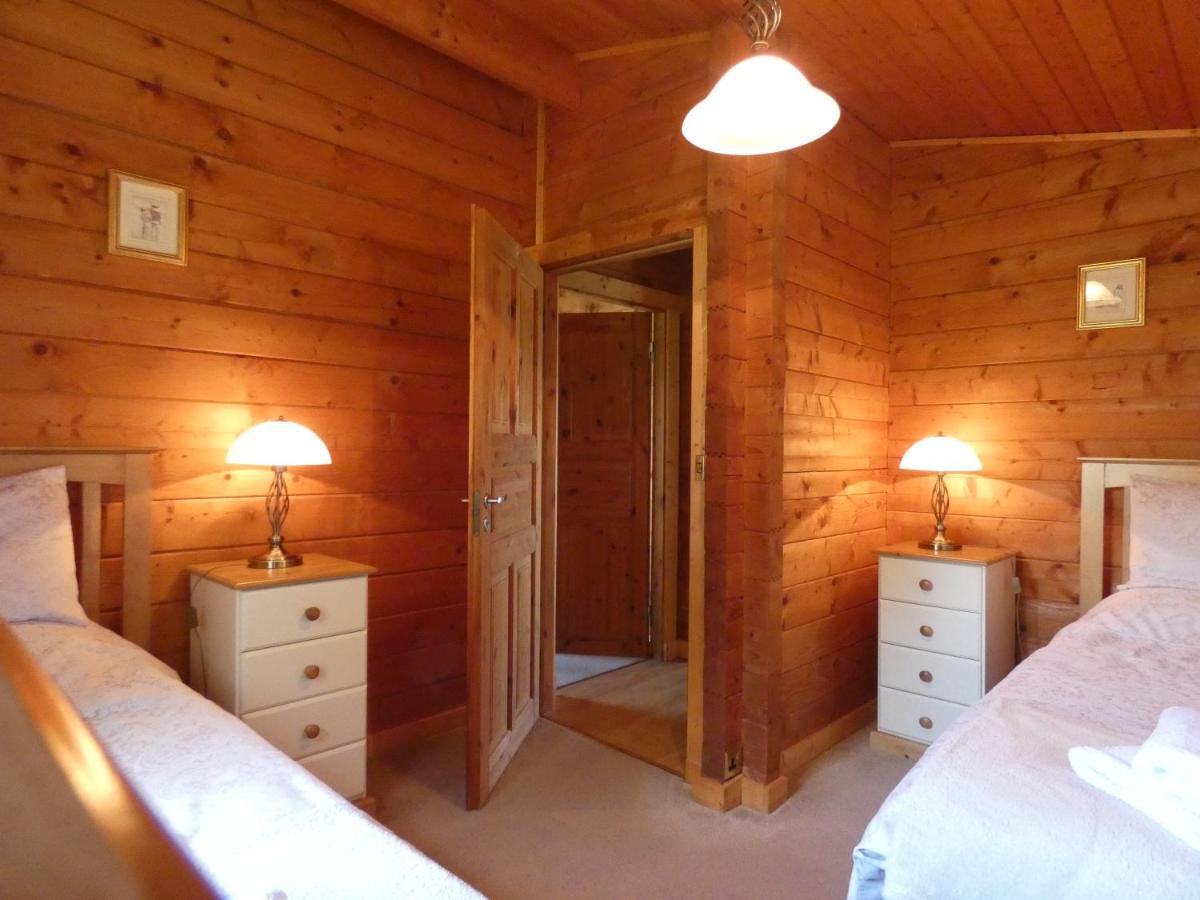 Chestnut Lodge Pilling ภายนอก รูปภาพ